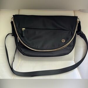 LULULEMON All Night Festival Bag 5L Black/Gold